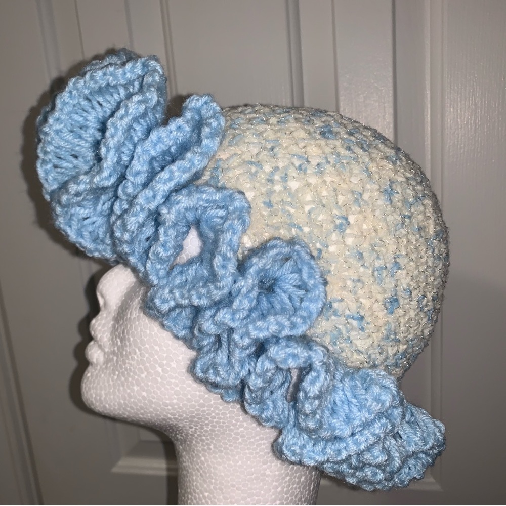 Crochet Rufflehat - Picture 3 of 3